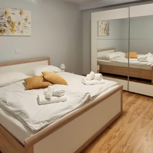 Casă de vară pentru 8 pers. (se inchirieaza doar integral)