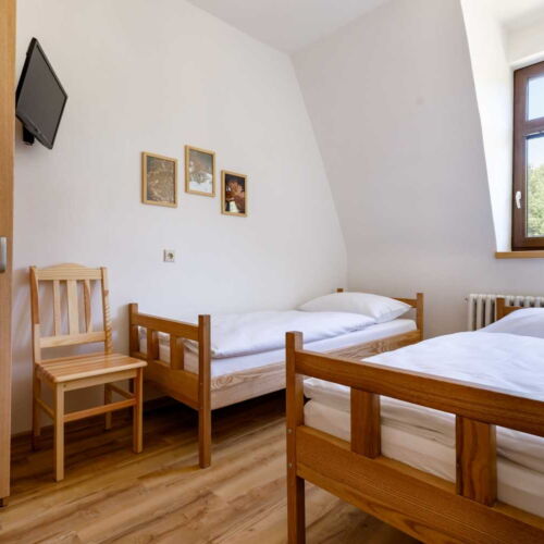 Pokój 4-osobowy z prysznicem z klimatyzacją