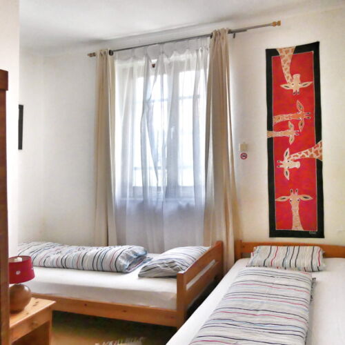 Casa rustică la mansardă întreaga unitate pentru 16 pers. (se inchirieaza doar integral)