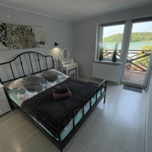 Whole House 4-Room Apartment for 8 Persons