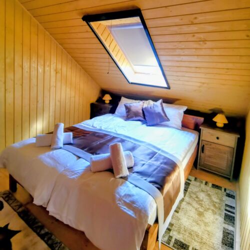 Apartament 2-osobowy z balkonem z klimatyzacją z 1 pomieszczeniem sypialnianym (możliwa dostawka)