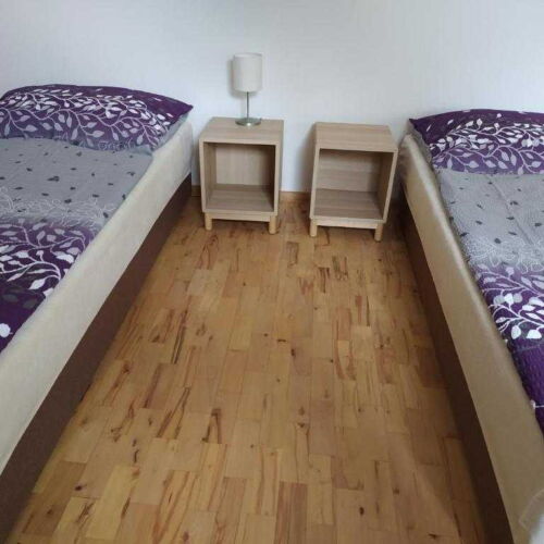 Apartman se sprchou s privátní koupelnou mimo apartmán pro 2 os.