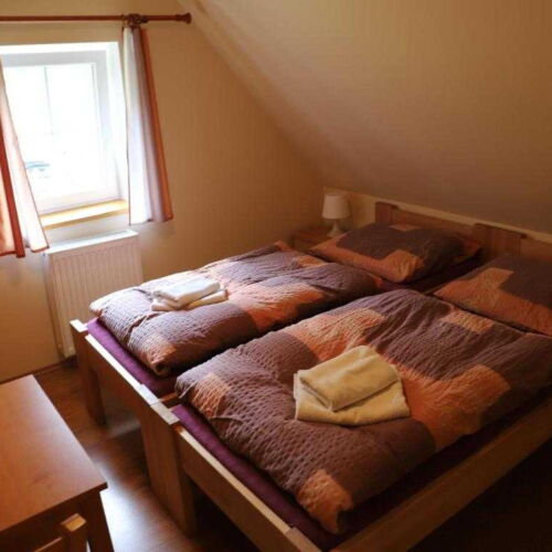 Twin Room with Shower