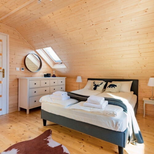 Domek drewniany 9-osobowy cały dom z balkonem