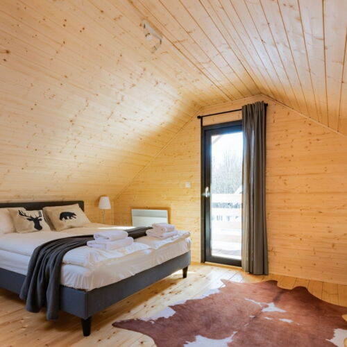 Domek drewniany 9-osobowy cały dom z balkonem