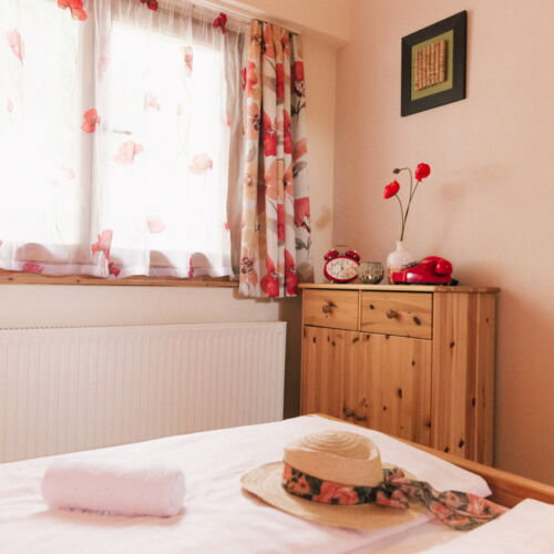Ground Floor Double Room with Bathtub