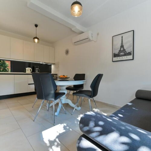 2-Room Apartment for 4 Persons 