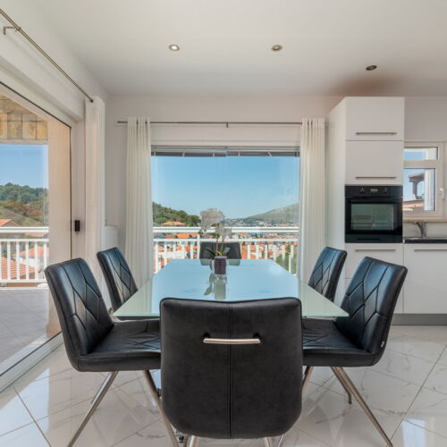3-Room Apartment for 6 Persons 