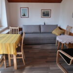 Classic Upstairs 3-Room Apartment for 5 Persons