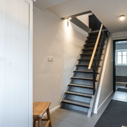 Apartman se sprchou s privátní koupelnou mimo apartmán pro 4 os. (s možností přistýlky)