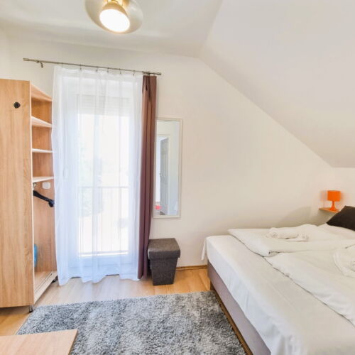 Apartament 2-osobowy na piętrze z widokiem na ogród z 1 pomieszczeniem sypialnianym