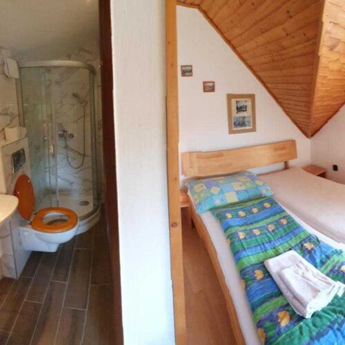 Pokój 3-osobowy Economy z prysznicem