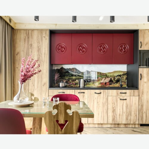 Apartament 4-osobowy z balkonem z widokiem na góry z 2 pomieszczeniami sypialnianymi