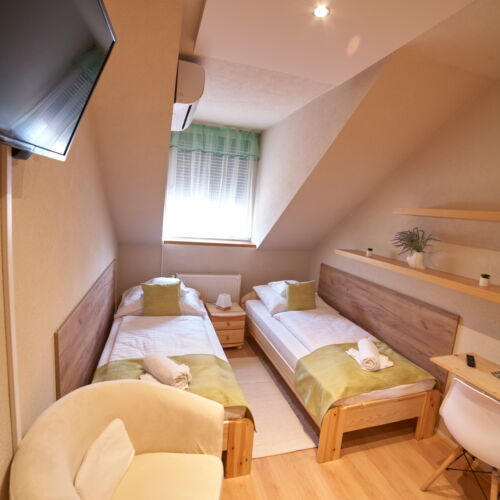 Apartament 6-osobowy na piętrze z klimatyzacją (możliwa dostawka)