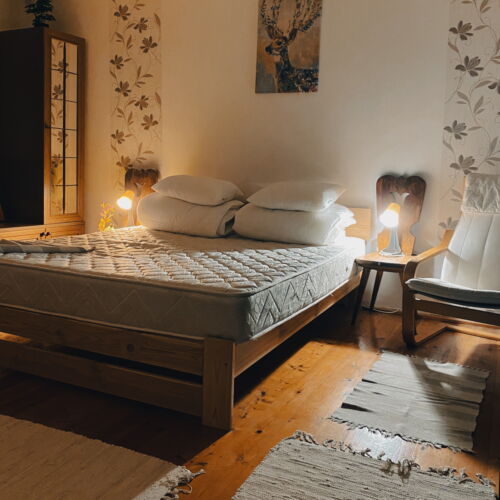 Casă de vacanță familial(ă) întreaga unitate pentru 6 pers. (se inchirieaza doar integral)