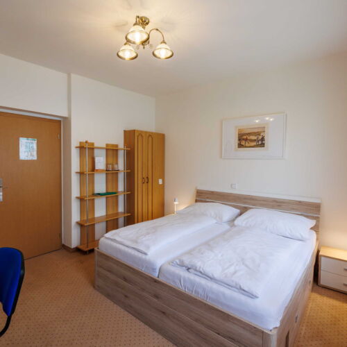 Pokój 2-osobowy Standard z prysznicem