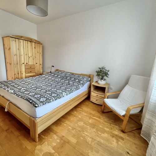 Hegyekre néző emeleti 8 fős apartman