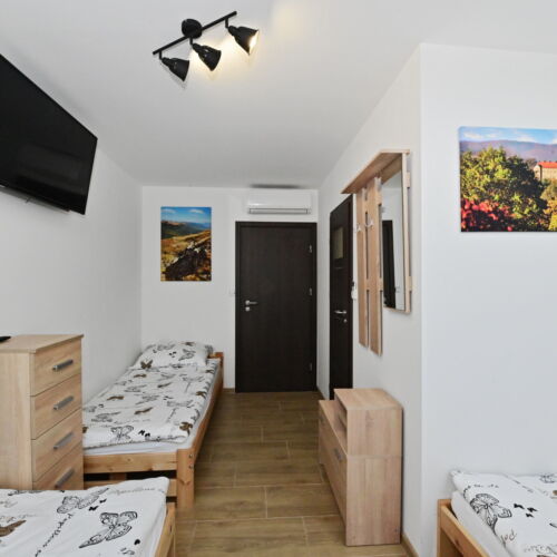 Pokoj s koupelnou pro 3 os. na poschodí