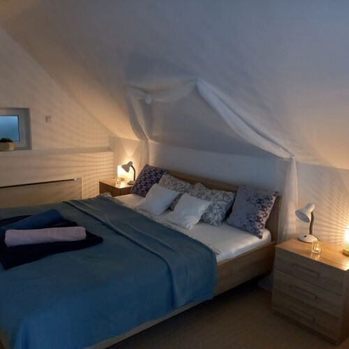 Vilă întreaga unitate cu vedere spre pădure pentru 4 pers. (se inchirieaza doar integral)