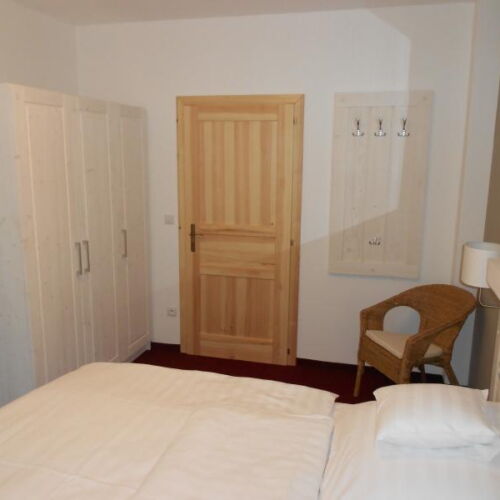 Deluxe Pokoj se sprchou s manželskou postelí