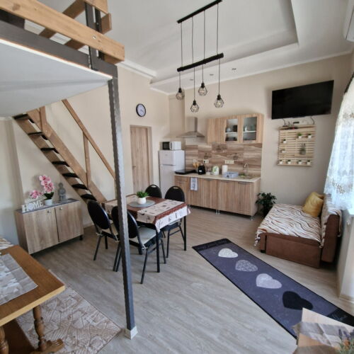 2-Zimmer-Apartment für 4 Personen mit und Galerie und Aussicht auf die Stadt (Zusatzbett möglich)