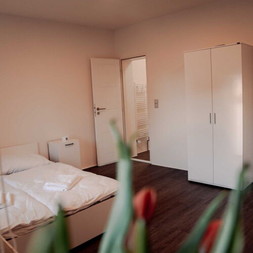 Twin Room with Shower and Kitchen
