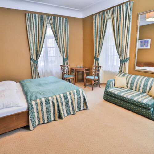 Apartman se sprchou s klimatizací pro 4 os.