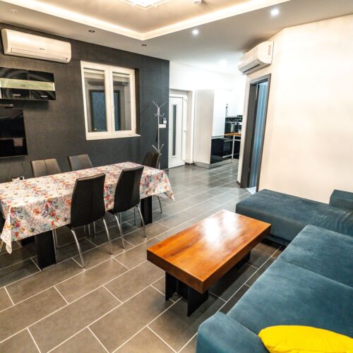 Deluxe 2-Room Family Apartment for 4 Persons (extra bed available)