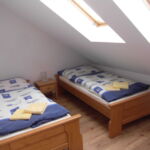 Dvojlôžková izba č.4 s oddelenými posteľami a s externou kúpeľňou