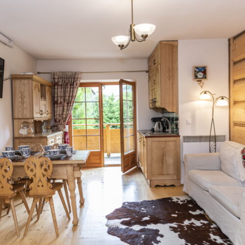 Apartament 4-osobowy z 2 pomieszczeniami sypialnianymi