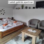 Galériás  Családi 4 fős apartman 1 hálótérrel (pótágyazható)