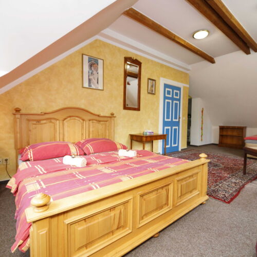 Garden View Mansard 5 Person Room