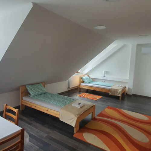 Camera pentru 5 pers.