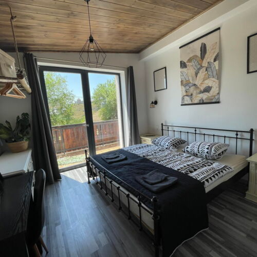 Casă de vară pentru 5 pers. (se inchirieaza doar integral)