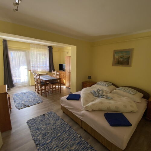 Ground Floor 1-Room Air Conditioned Apartment for 3 Persons