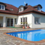 Villa for 14 Persons with Shower and Kitchen