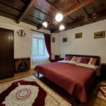 Whole House Family Farmhouse for 5 Persons (extra bed available)