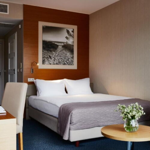 Izba s manželskou posteľou