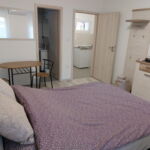 Apartament 4-osobowy z klimatyzacją z aneksem kuchennym z 2 pomieszczeniami sypialnianymi