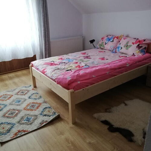 Casă de vacanță pentru 11 pers. (se inchirieaza doar integral)