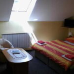Twin Room with Shower and Kitchenette (extra beds available)