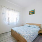 Apartman s klimatizací pro 6 os. se 3 ložnicemi s výhledem na moře