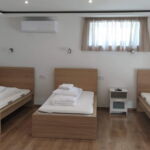 Basement 1-Room Apartment for 4 Persons with Terrace