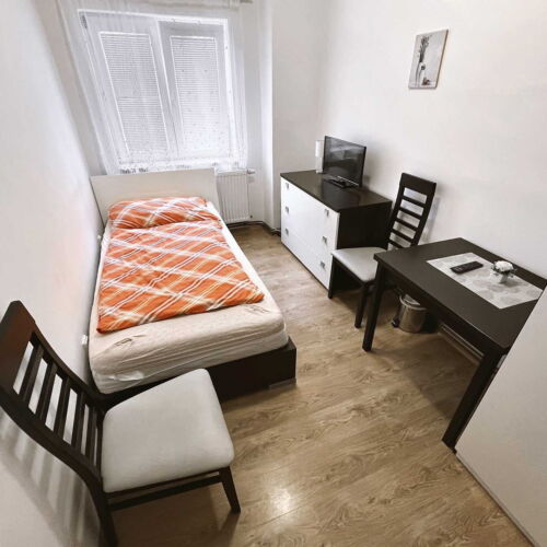 Pokój 1-osobowy ze wspólnym aneksem kuchennym