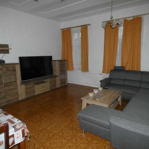 Apartament cu bucătărie proprie pentru 10 pers. (se poate solicita pat suplimentar)