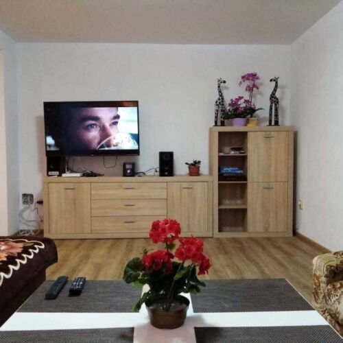 Apartament cu bucătărie proprie cu terasă pentru 9 pers. (se poate solicita pat suplimentar)