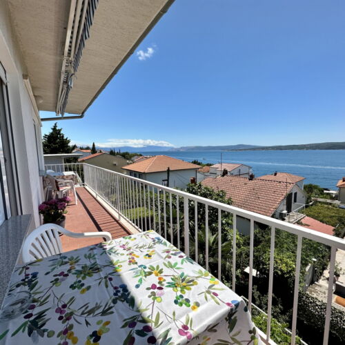 Pogled na more Na katu apartman za 8 osoba(e) sa 4 spavaće(om) sobe(om)
