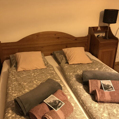 Domek całoroczny 4-osobowy z tarasem z widokiem na las (możliwa dostawka)