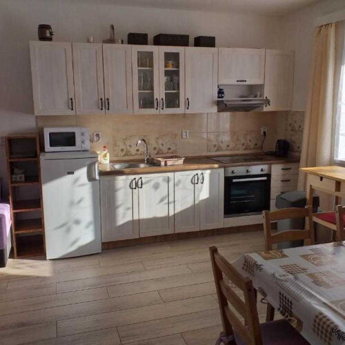 Apartman se sprchou s vlastní kuchyní pro 7 os.