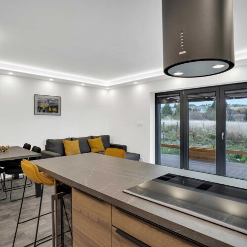 Apartman se sprchou s privátní koupelnou mimo apartmán pro 2 os. (s možností přistýlky)